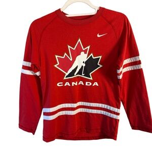 Nike Kids Red Team Canada Hockey Jersey Size M 10-12 Maple Leaf Youth Casual